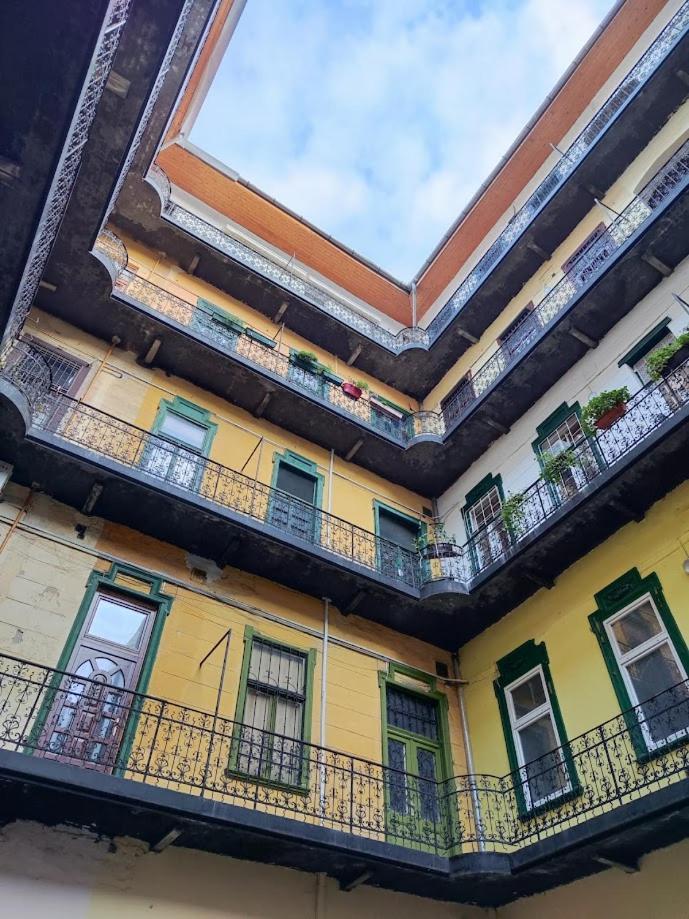 Hi!5 Spacious Apartment Budapest Palotanegyed Экстерьер фото